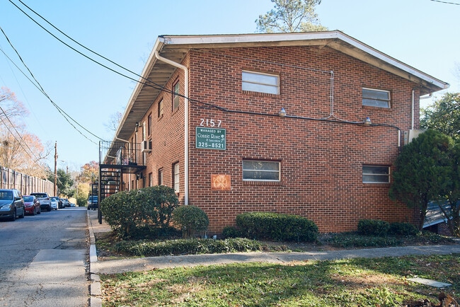 Building Photo - 2157 Lenox Rd NE