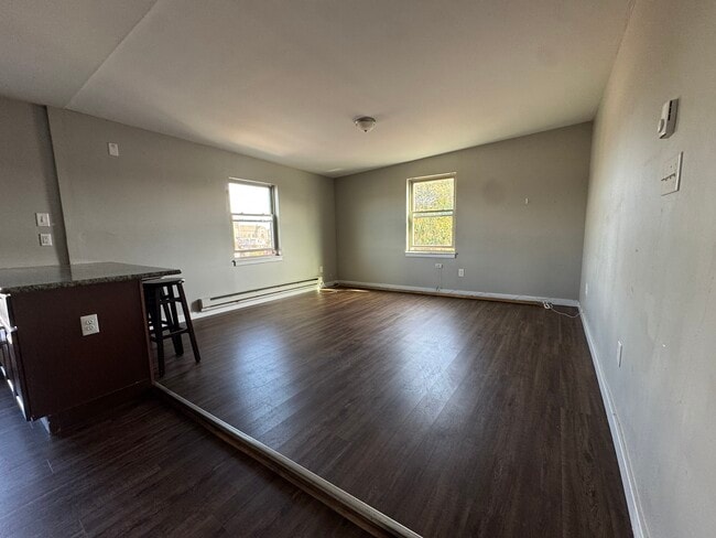 Building Photo - 4929 N 6th St Unit 3