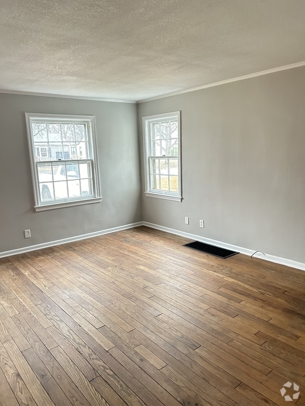 Building Photo - 2022 Kentucky St Rental