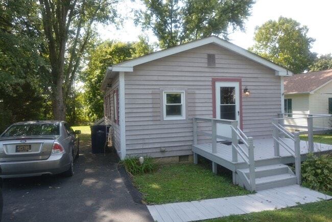 Photo - 564 Chestnut St