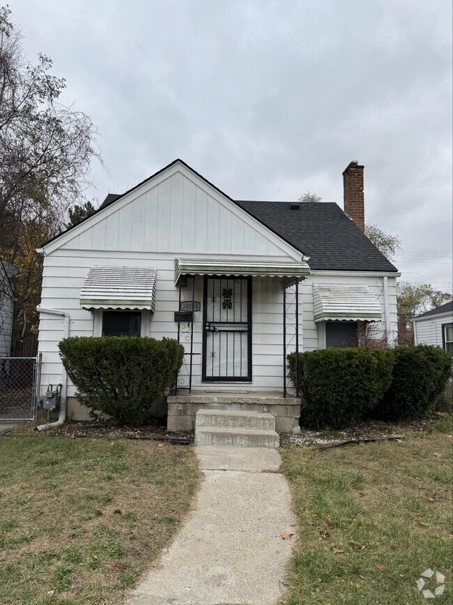 Building Photo - 20154 Pinehurst St Rental