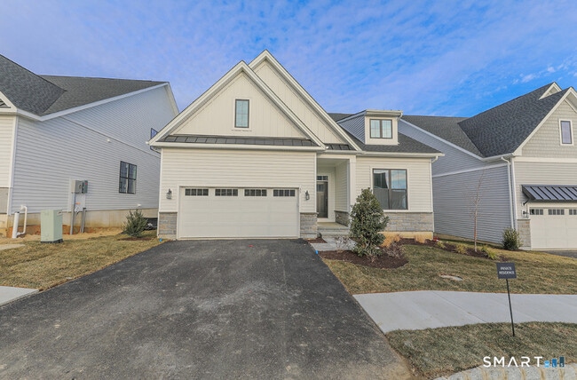 Building Photo - 35 Lookout Rdg Unit 35