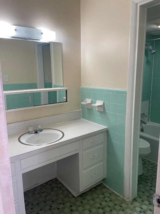 College View Apartments