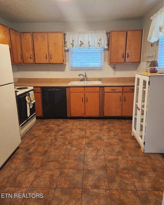 Photo - 507 Tipton Ave