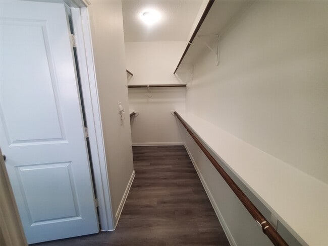 Photo - 1176 Rd 5102