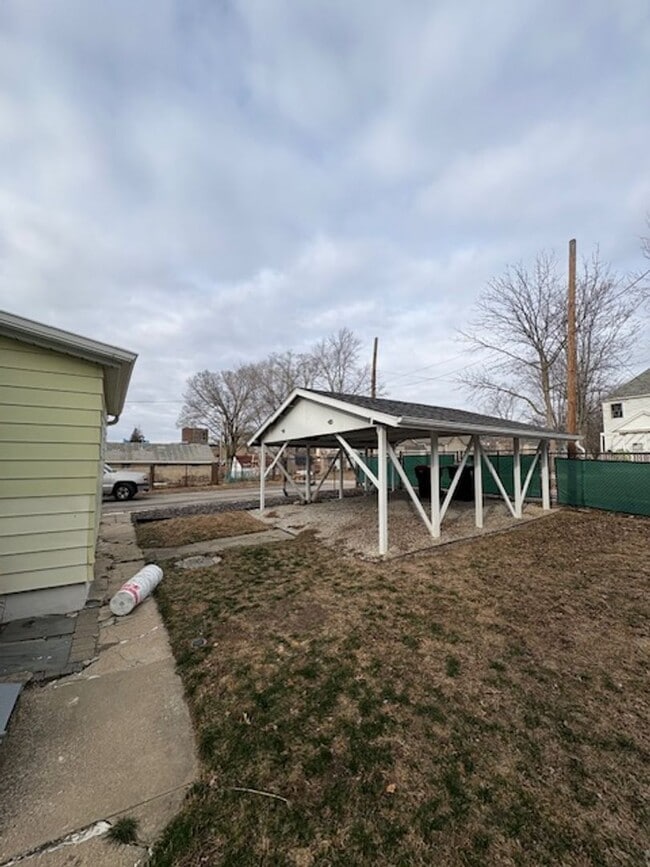 Photo - 901 NE Glen Oak Ave Unit 2