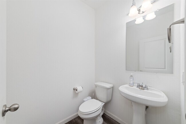 Photo - 1001 Wild Enclave Ln