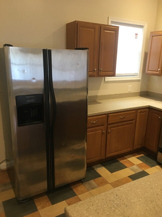 Photo - 1261 W Cary St