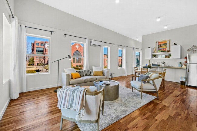 Photo - 208 N College Ave Unit ID1221822P