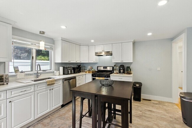 Photo - 177R Faneuil St Unit 1