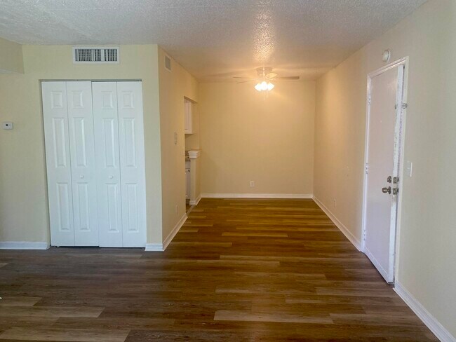 Photo - 1500 N Congress Ave Unidad A23