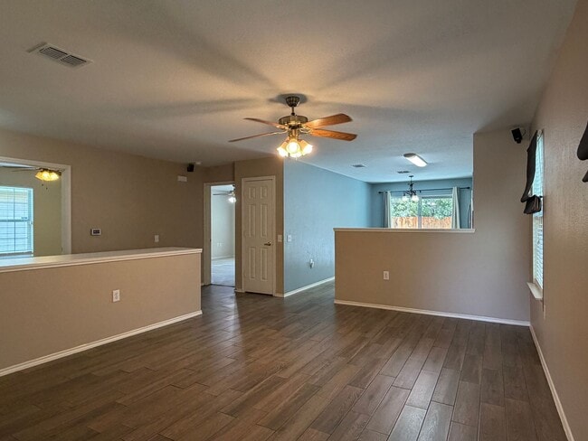 Photo - WELL KEPT 3/2 IN MCKINNEY PARK