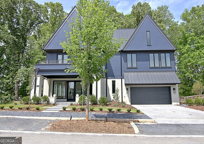 Photo - 365 2nd St
