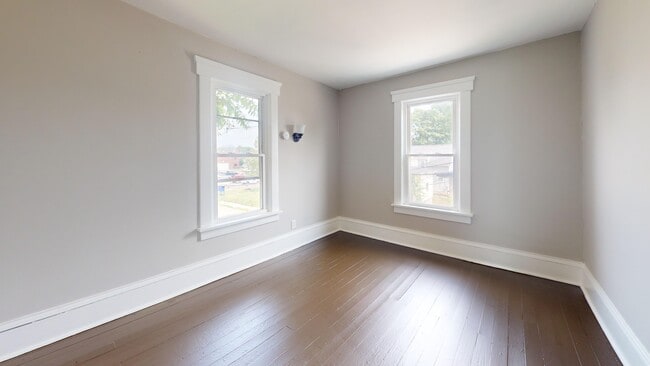 Photo - 1021 Rex Ave NE