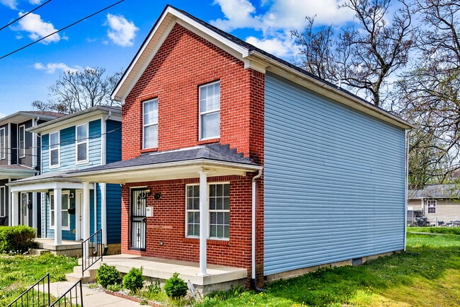 Photo - 418 Dr W. J. Hodge St