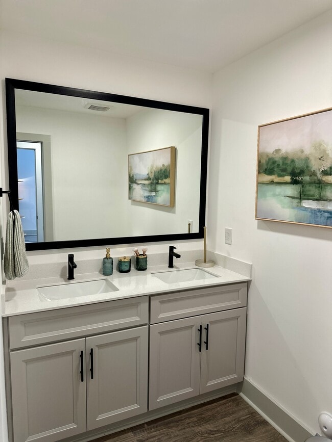 Photo - Aria Idlewild