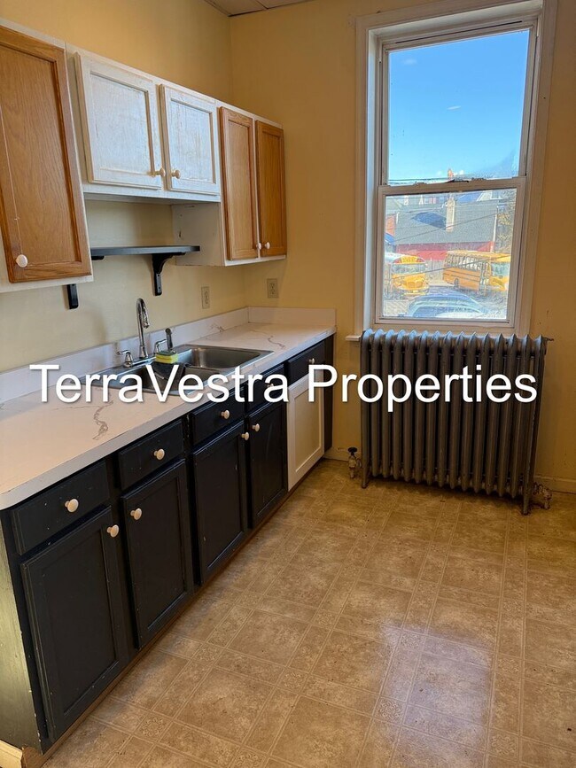 Photo - 101 N High St Unidad Residential - 2nd Floor