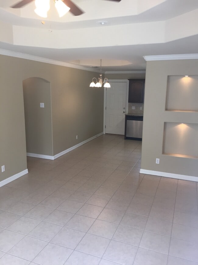 Building Photo - 622 Horizon Peak Unit Colinas