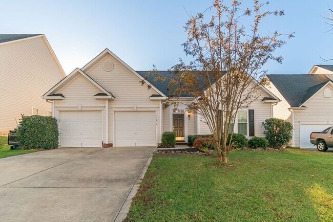 Photo - Lovely 2 car garage home in Charlotte