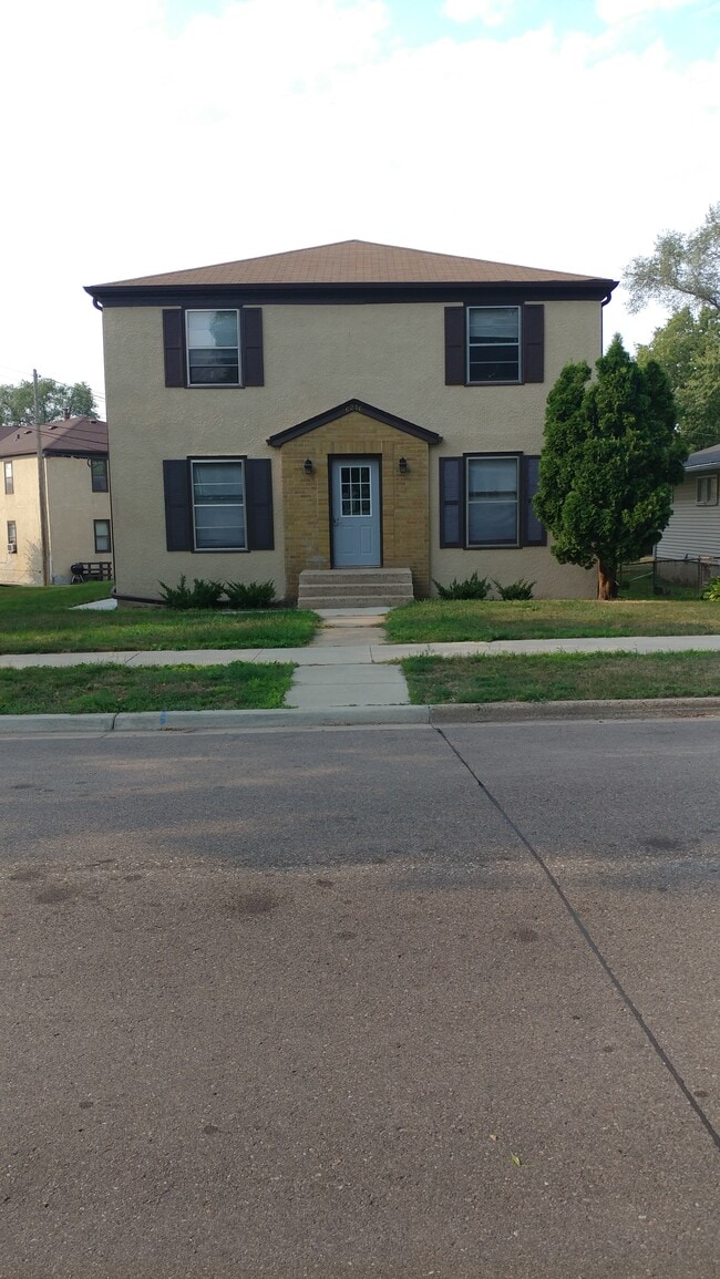 Building Photo - 6216 W 34th St Unit 1