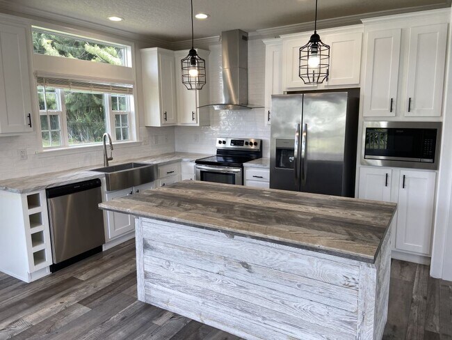 Photo - 8775 20th St