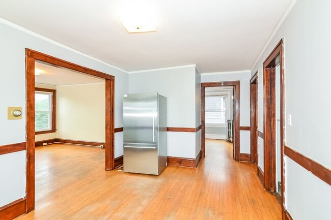 Photo - 509 6th St SE Unit 3