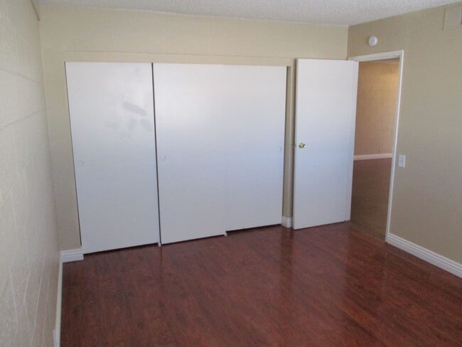Photo - 2933 E Elm Ave Unit 2933 Elm Ave #4