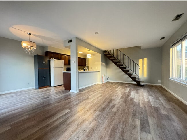 Photo - 1687 Cornell Dr