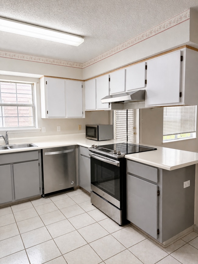 Photo - 4120 Silkbay Ct