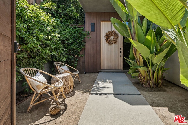 Photo - 1037 Palms Blvd