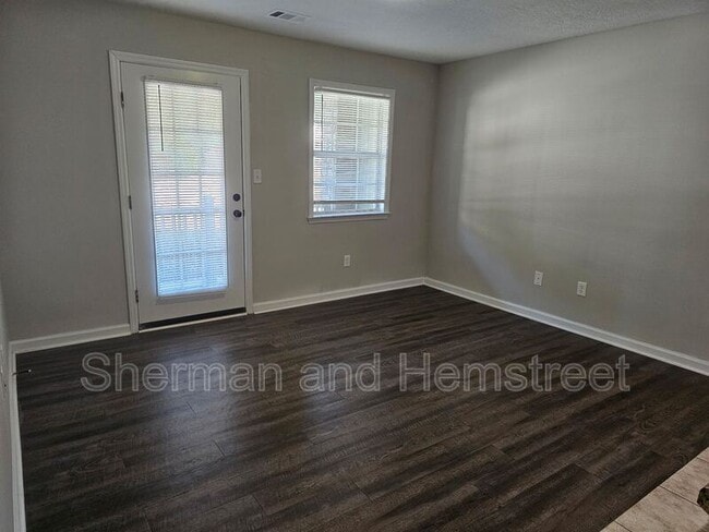 Photo - 3101 London Ct SW Unidad 3101-102