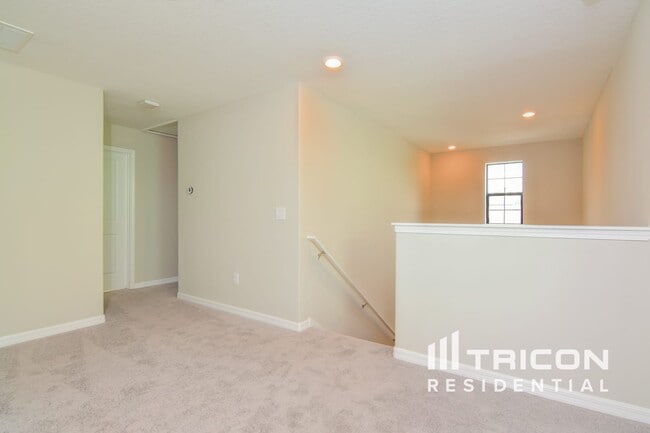 Photo - 10005 RoseMary Leaf Ln