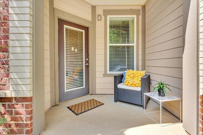 Photo - 4200 S Broadway Ave Unit b4