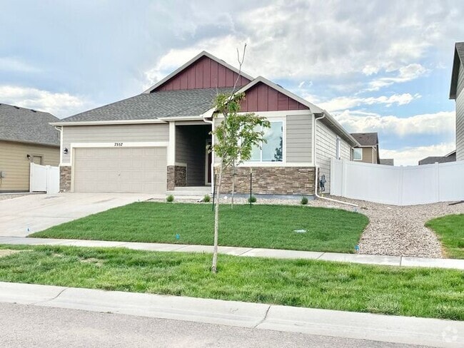 Building Photo - Ranch Style Home Near I-25