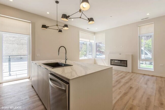 Photo - 4177 W Belmont Ave Unit 3153-305