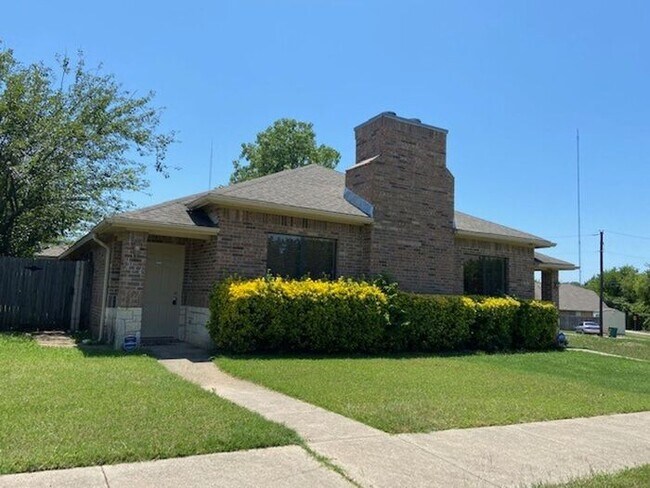 Photo - Luxury 3 bedroom and 2 bathroom Duplex for...