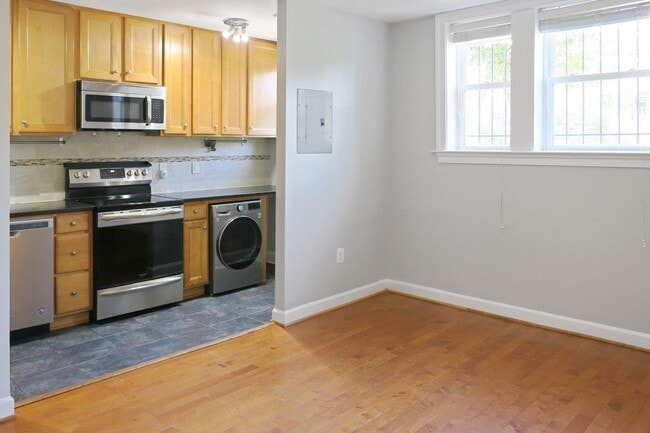 Photo - 1815 A St SE Unit #101