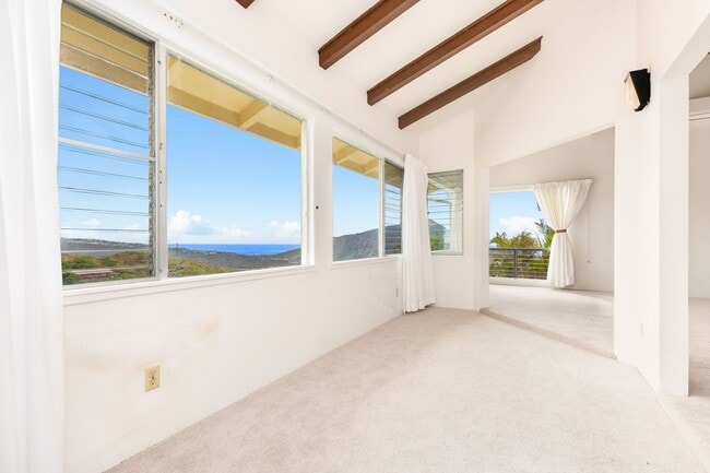 Building Photo - Mariner's Ridge SPACIOUS 4 bedroom, 3.5 ba...