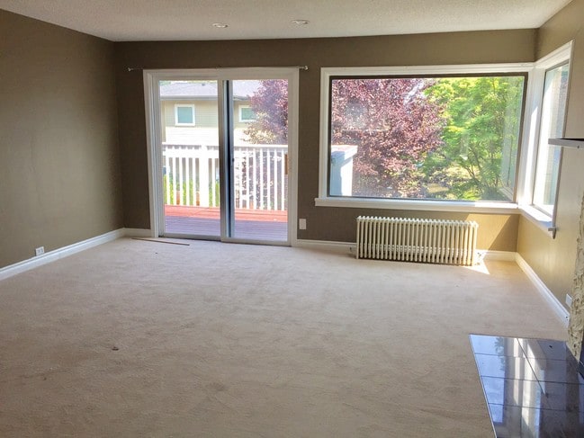 Photo - 10742 Durland Ave NE