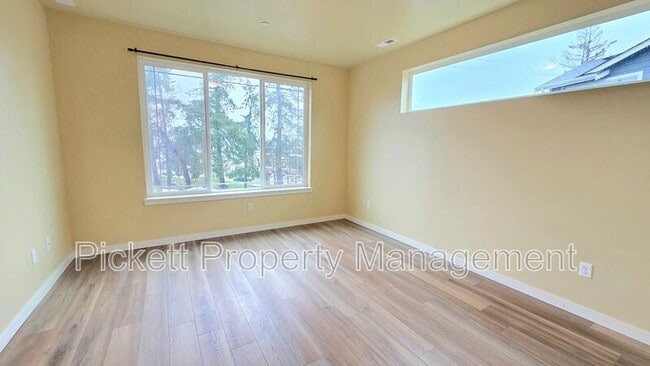 Photo - 2467 Schley Blvd