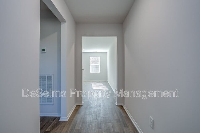 Photo - 2206 Yearling Dr