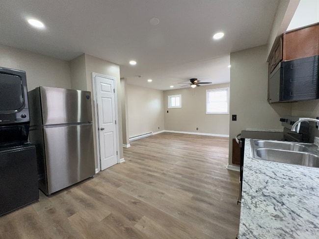 Photo - 2741 Jones Ave Unit B