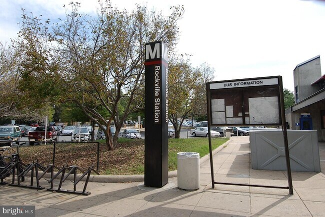 Photo - 1004 Gaither Rd