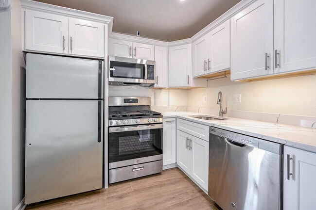 Building Photo - 4515 Willard Ave Unit # 1621 Rental