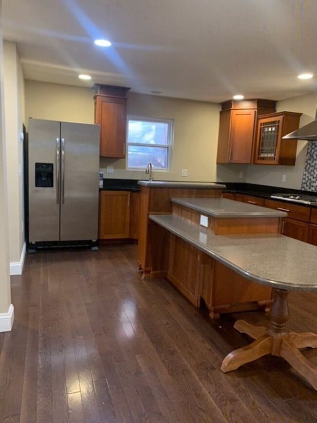 Photo - Absolutely Stunning Single Family in Bloomfield!