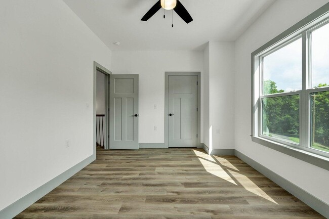 Photo - 265 Cass Ln NW