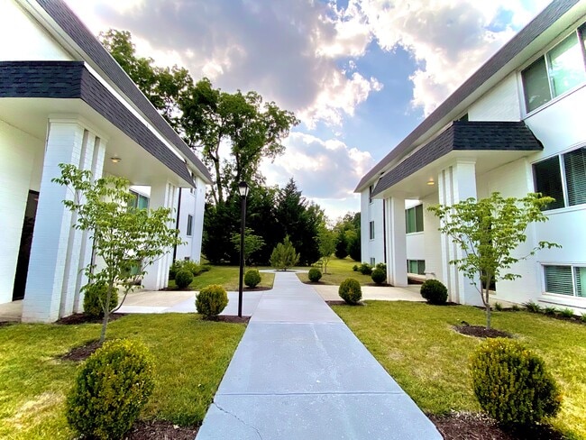 Photo - Peakland Apartments