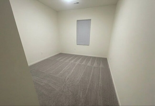 Photo - 123 Rift Vly Dr