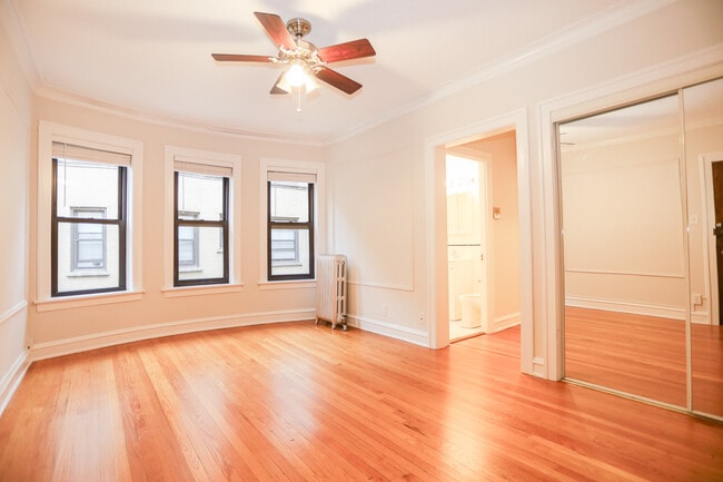 Photo - 6106 N Kenmore Ave Unit #30