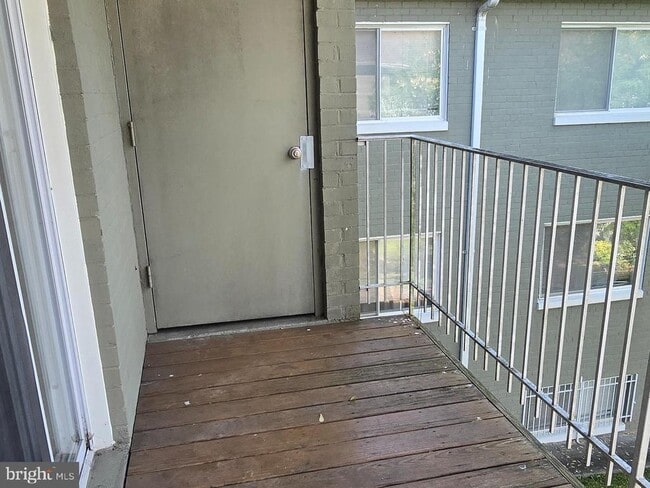Photo - 4473 B St SE Unit 304